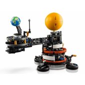 Technic Planet Earth and Moon in Orbit 42179