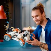 42182 NASA Apollo Lunar Roving Vehicle - LRV