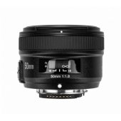 YN 50 mm F/ 1.8 lens for Nikon F