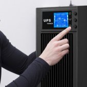 QOLTEC 53043 UPS 3KVA 2.4kW