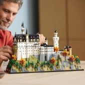 21063 Neuschwanstein Castle